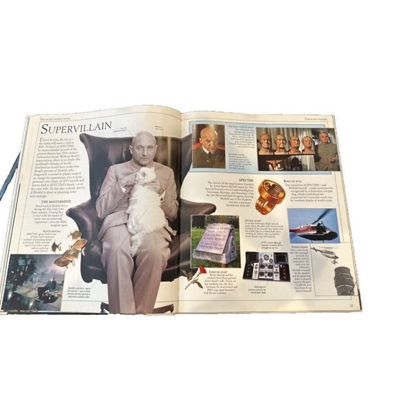 JAMES BOND THE SECRET WORLD OF 007 SPY FROM RUSSIAN With LOVE THUNDERBALL PHOTOS - Picture 2 of 11